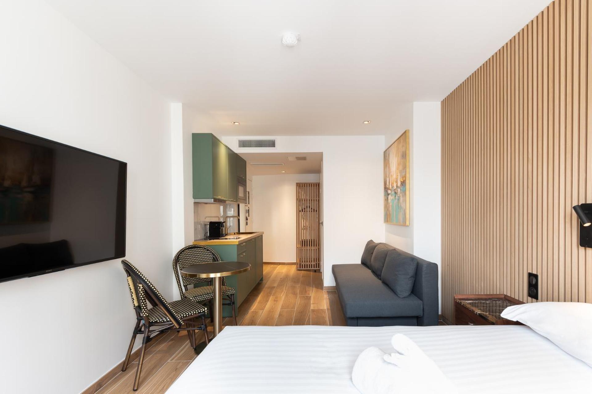 Les Suites Hcr Paris Exterior foto